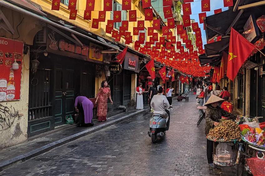 Vietnam in solitaria #1